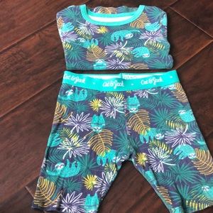 Boy’s size 6 pajama set 💙